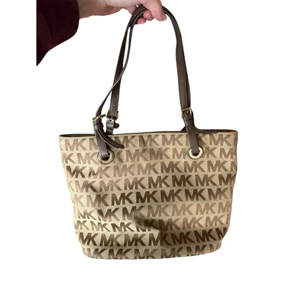 MICHAEL KORS JET SET tote - Picture 2 of 4